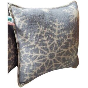 Barker Textiles 18"Scandinavian Design Hygge Snowflake Winter Wool Pillow